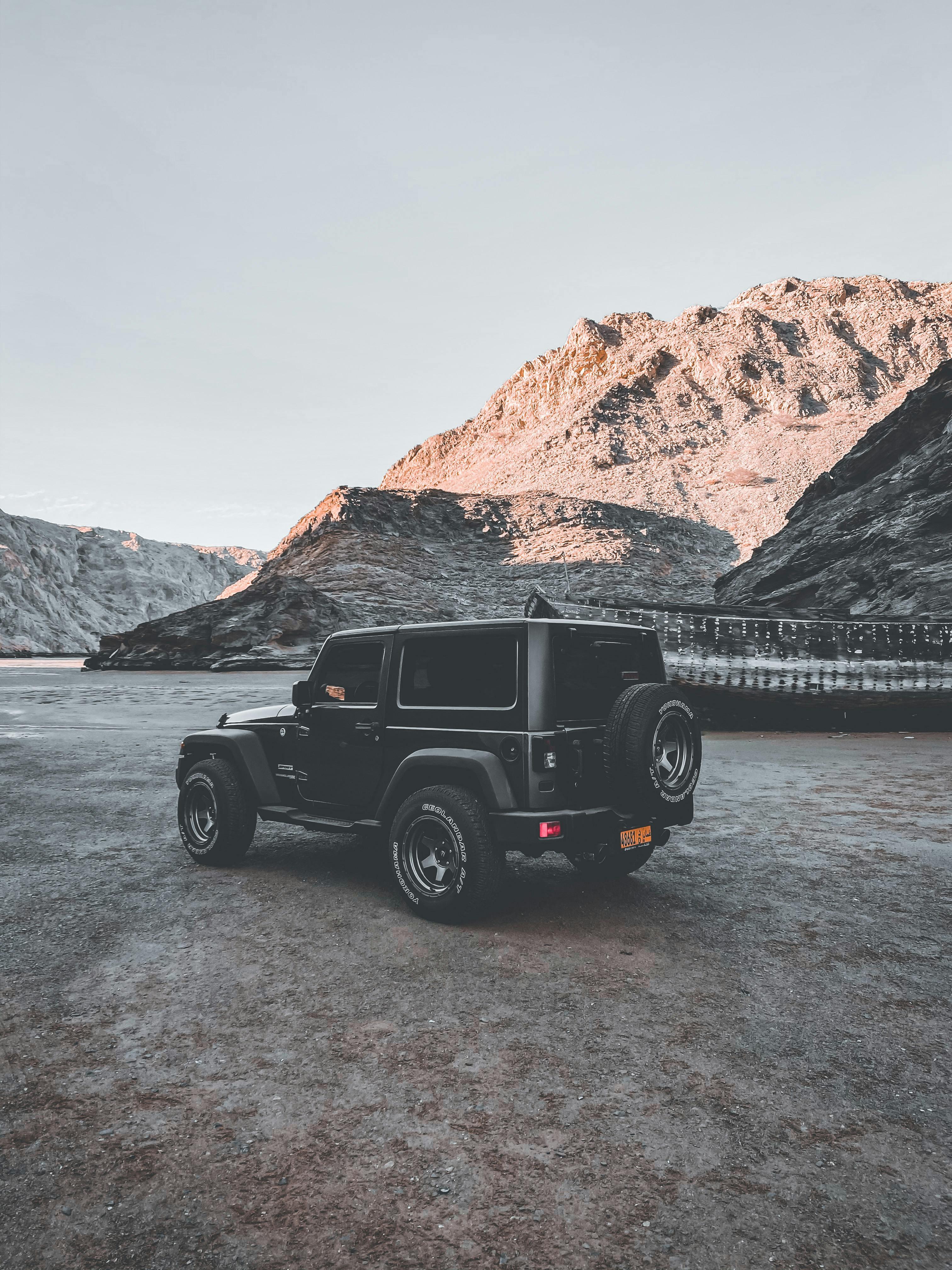 4x4 jeep in Oman’s mountains and desert